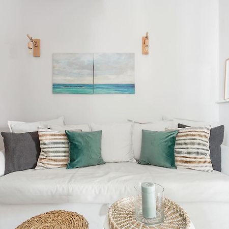 Romantic Love-Nest Studio Near Acropolis & Metro Атина Екстериор снимка