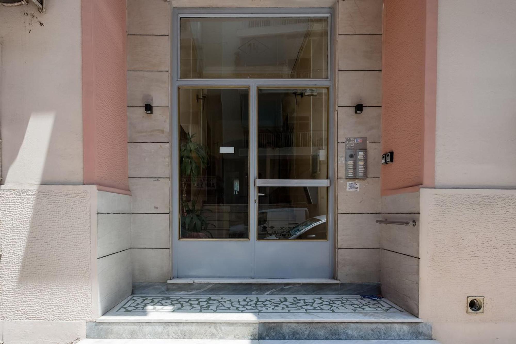 Romantic Love-Nest Studio Near Acropolis & Metro Атина Екстериор снимка